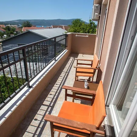 Fort City Apartments Tivat Exterior photo
